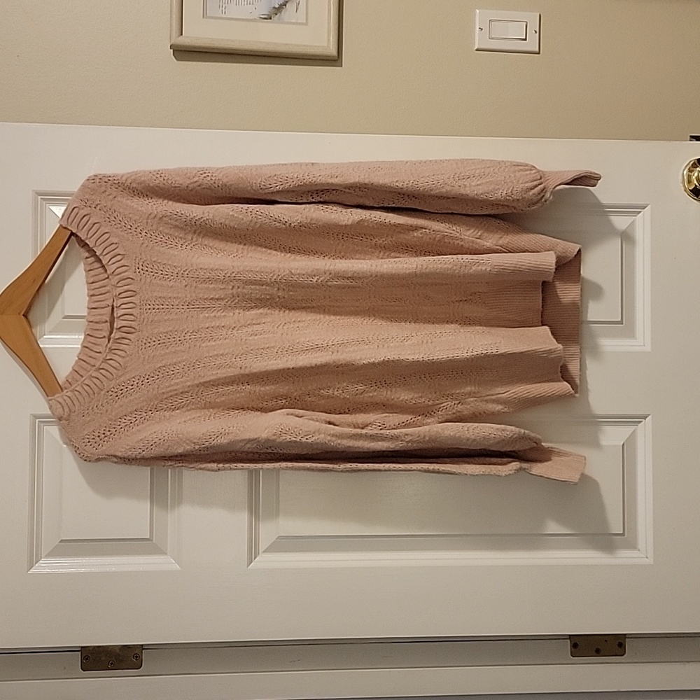 Hinge Sexy Soft, Pink Sweater